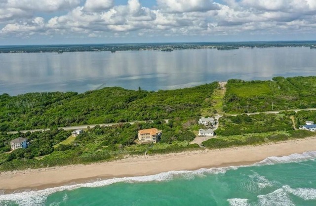 MB Ocean Front Compound on 1.2 acres sleep 24