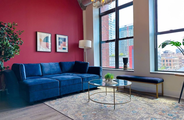 McCormick Place 2b/2b family unit with optional parking for up to 8 guests