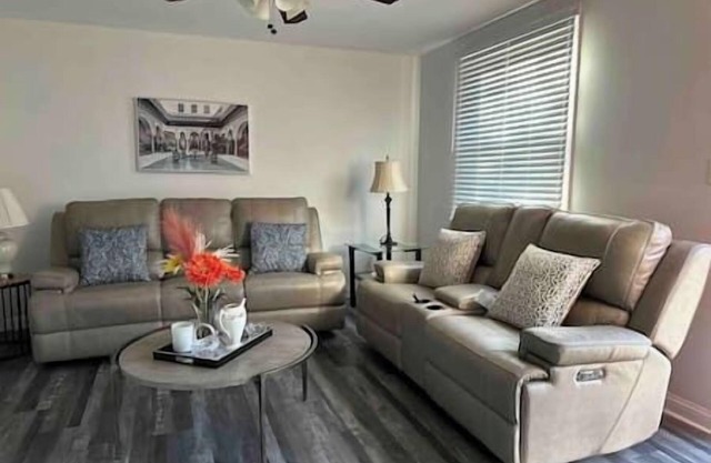 McCormick Place, 3 bedroom house