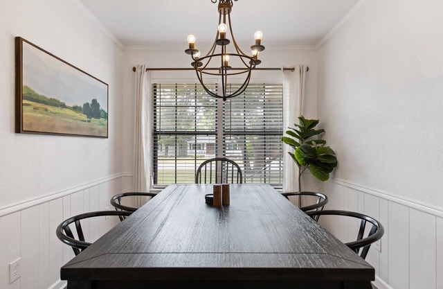 | McKinney Manor | Cottage in Historic Downtown McKinney