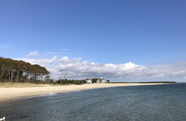 MCM Gem in New Seabury w/heated pool, sleeps up10