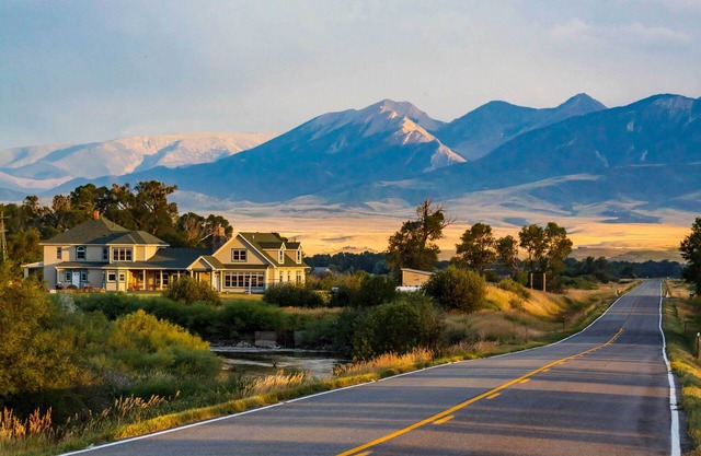 'McNiven's Rest' Guest House w/Mtn Views!