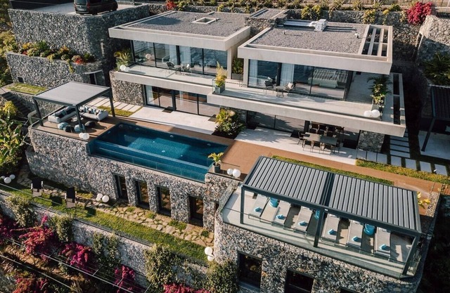 Mea Suna - Exclusive Oceanfront Villa in Madeira