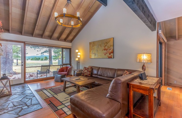 MEAD49 - Beautiful Condo with AC and Gas Fireplace