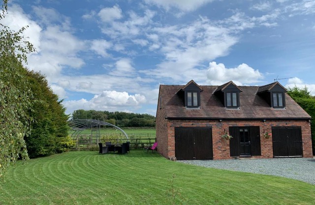 Meadow View @ Glebe Barn