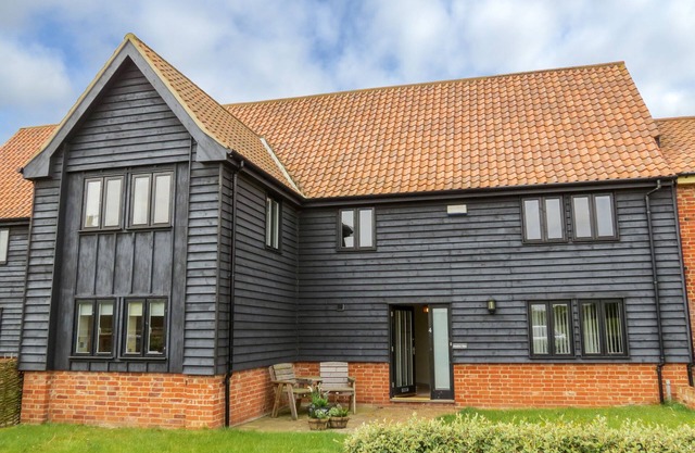 Meadow View - sleeps 8 guests in 3 bedrooms