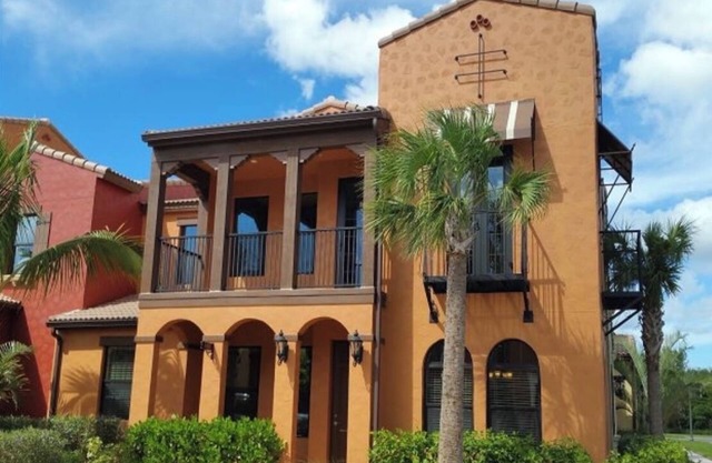 Mediterannean Style Luxury Condo at Ole - 1st FLOOR - NO STEPS! On QUAD 3!