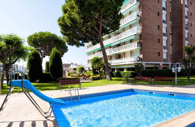 MEDITERRANI - Apartment 5 minutes from the beach, with pool, tennis, football, basketball.