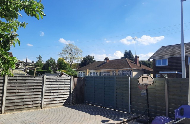 Medway Bungalow, SEND Accessible, The Apple Tree in (Rainham) Gillingham, Kent.