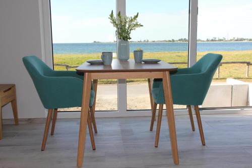Meerblick Fehmarnsund 2 - direkt am Strand