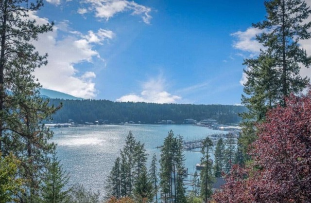 Mel's Place · Lakeview/Close Schweitzer-Fireplace-No Guest Fee!