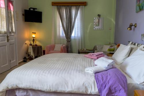 Melinas sunset-Romantic Honeymoon with amazing seaview sunset