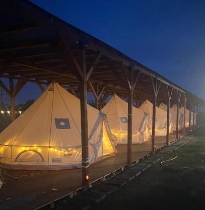 Meme Glamping