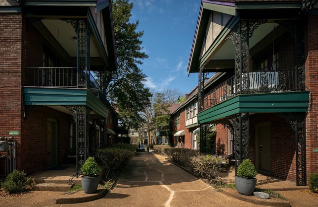 Memphis Belvedere Suites