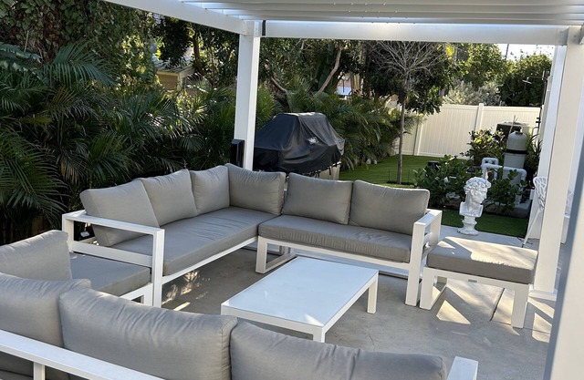 Men Only Clothing Optional Guesthouse near Wilton Manors