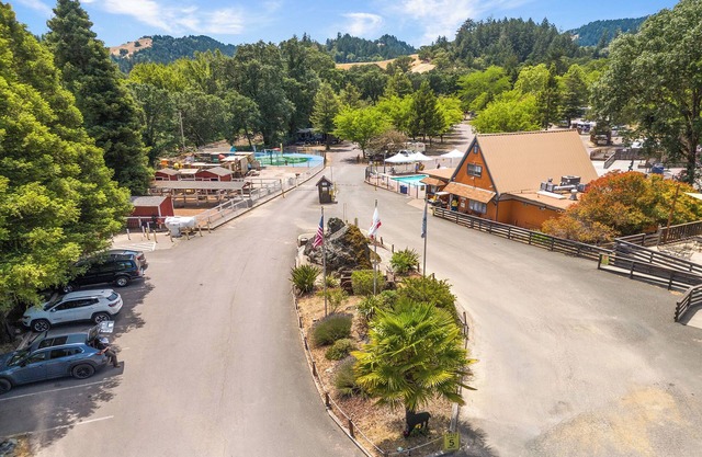 Mendocino Redwoods RV Resort
