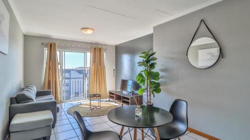 Menlyn Place 515