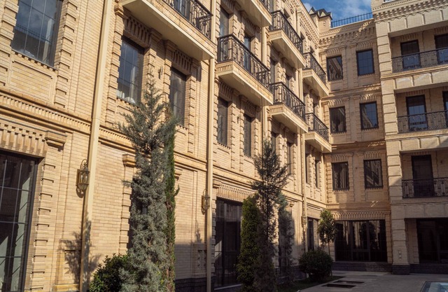 Meridian Plaza by Reikartz