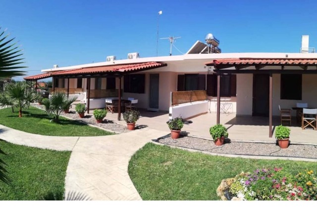 'Merovili Apartment 3' close to the Sea with Garden & Wi-Fi