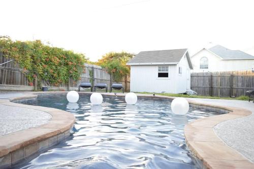 Mesquite Oasis
