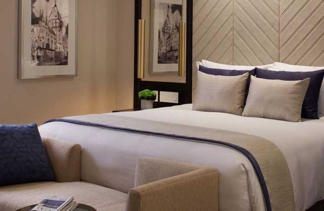 Metropolitan Two Bedroom Suite at The London West Hollywood, Pool, Parking