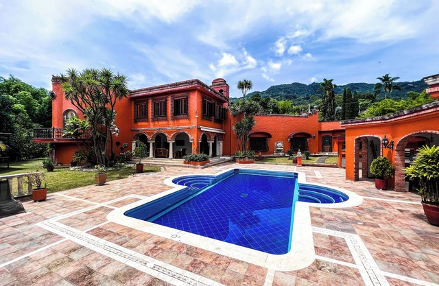 Mexican Hacienda Villa Luz