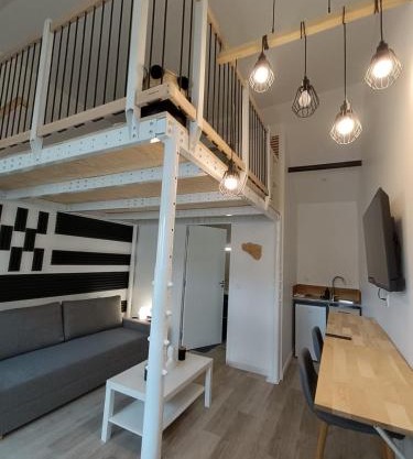 Mezzanine Clarette