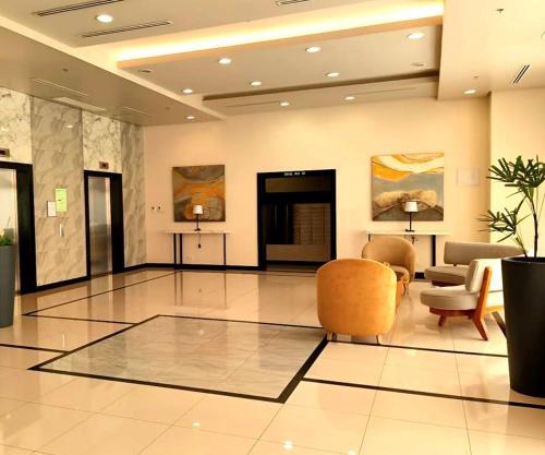 Mholder's Suite