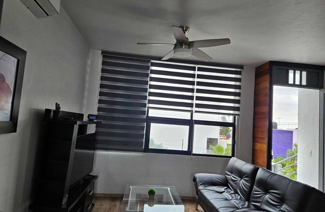 Mia La Perla Apartment, very close to La Perla District, Plaza del Sol, Expo GDL
