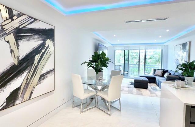 Miami Bayfront Luxe Suite