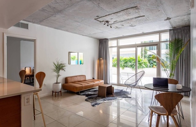 Miami Midtown Luxury Apartment with Parking