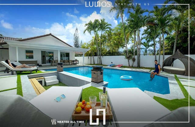 Miami Retreat-5BR-HeatedPool-Games-FirePit-BBQ