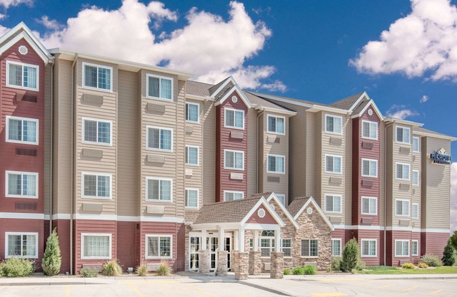 Microtel Inn & Suites