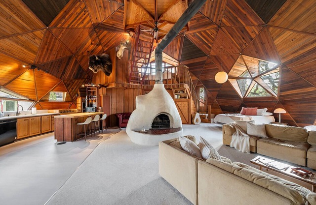 Mid Century Dome*Close to Wineries