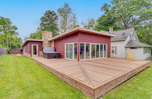 Mid-Century Modern Lake Cottage in Indiana!