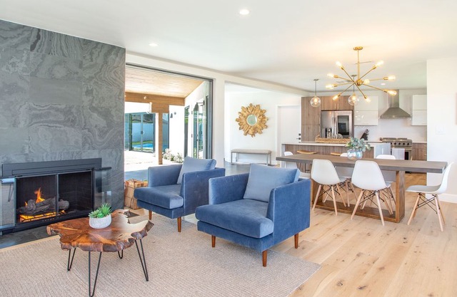 Mid-Century Modern Paradise in Bixby Knolls w/ Pool, Wet Bar & 2 Living Areas