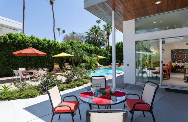 Mid-Century Modern Estate In Old Las Palmas! Private! Spectacular Mountain Views!