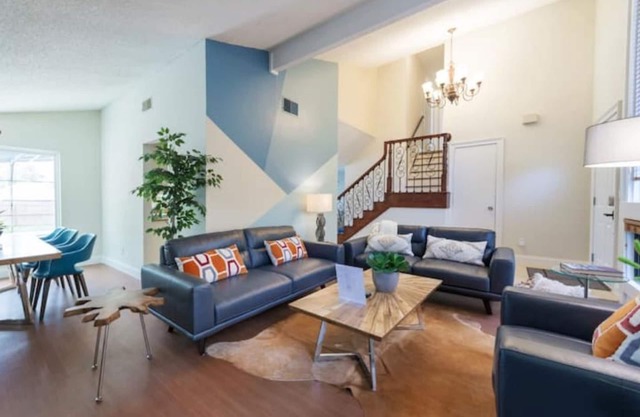 Mid-century Modern Villa w/Pool Near Universal