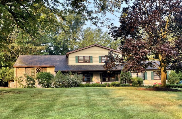 Mid century charming home - monthly rentals welcome