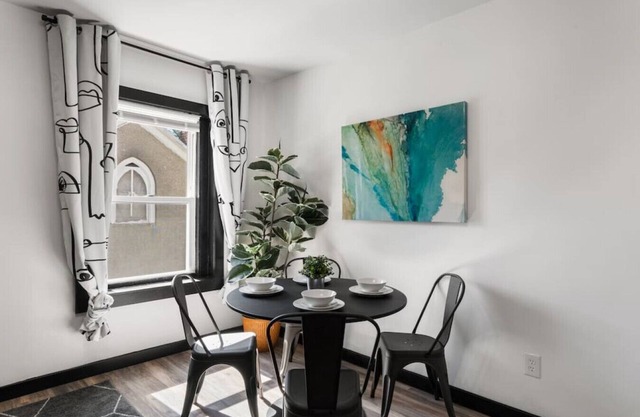 Mid/Long-Term: Spacious 1BR Home for 4 Guests