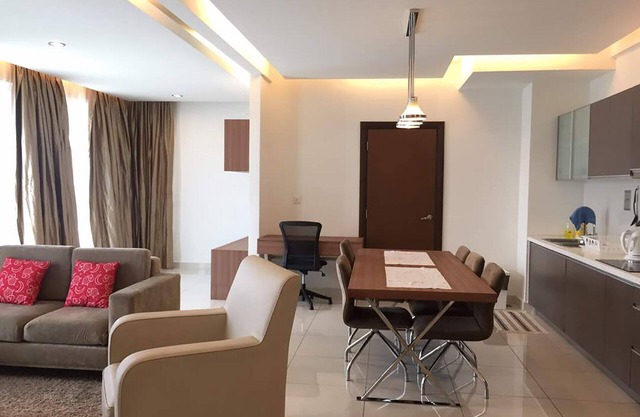 Midas Suite @ Regalia Residences by Márgaux