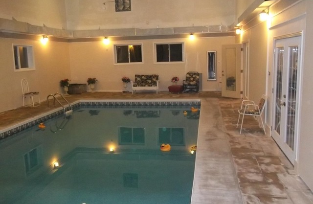 Middelshire - 10 Bedrooms 7.5 Bathrooms - Eastern Ontario
