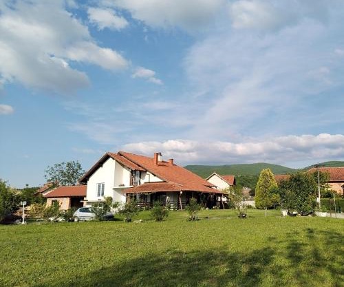 Miladinović Bistrica