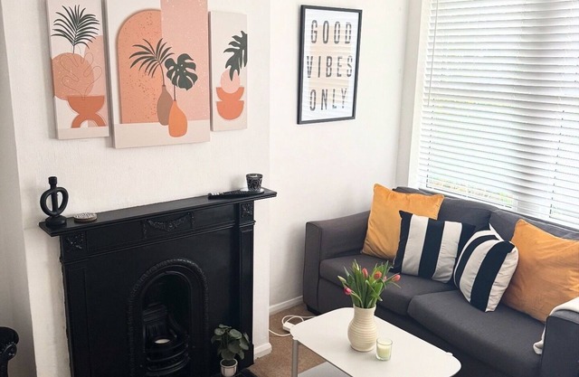 Mildmay House in Moulsham | long Stays Welcome