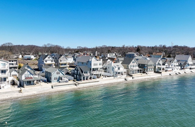 Milford Vacation Rental: Steps to the Beach!