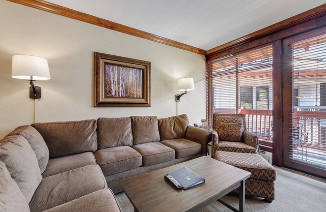 Mill Club 3 Bedroom Condo #402 by RedAwning