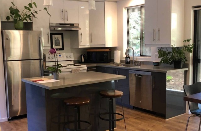 Mill Valley/ Muir Casa Modern 1 Br House on Mount Tam Muir Woods