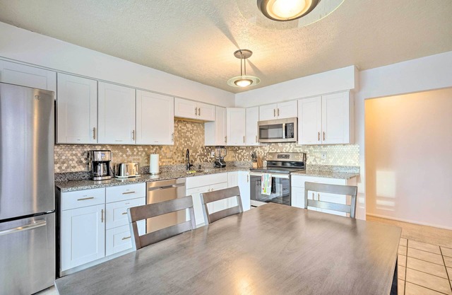 Millcreek Home w/Mtn View < 8 Mi to SLC!