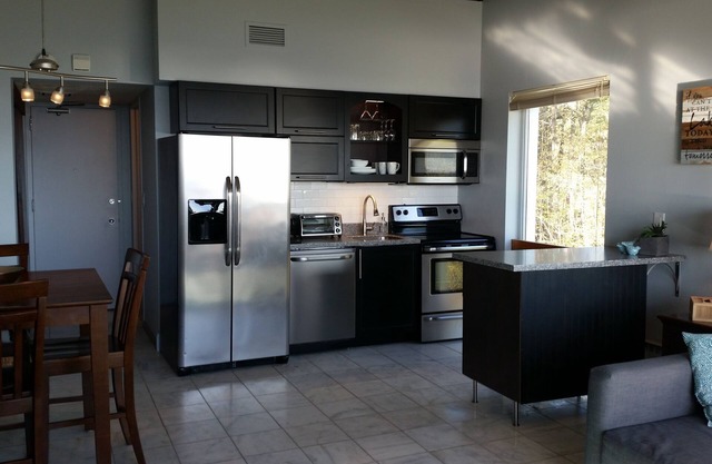 Million Dollar View of Lake Winnie! Full Resort AmenitiesnFlexible check in/out!