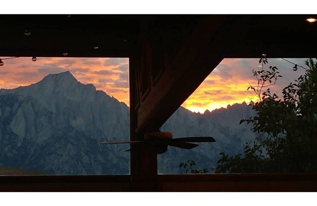 *Million Dollar Views and Indoor Pool!